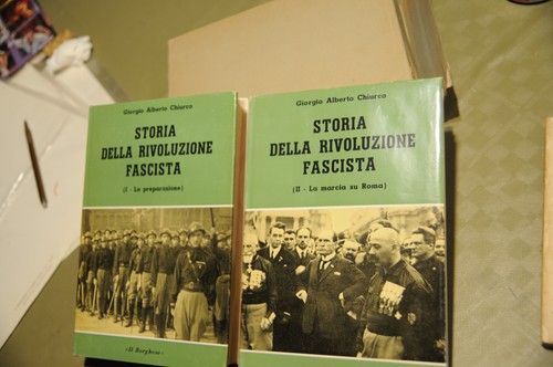 Storia della rivoluzione - della,